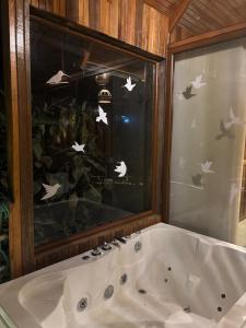 Mindo GlamBird Glamping & Lodge