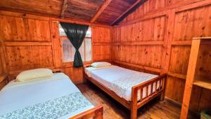 Mindo GlamBird Glamping & Lodge