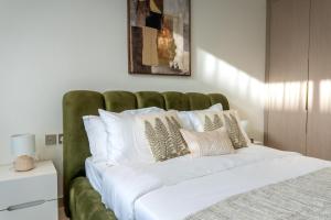 Top-Rated JVC Studio I 5-Star Location I Sleeps 3