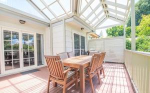 Hill Street Hideaway - Central Walk Everywhere