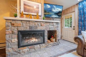 Nav Haus 3BD SKI-IN Nintendo Near Snowflake Lift