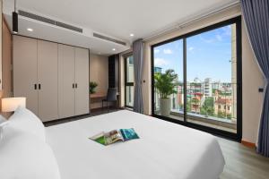 Regal Residences Tay Ho