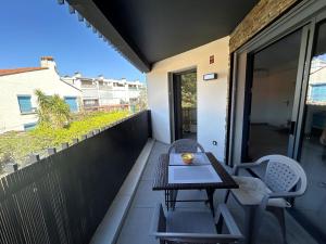 Appartement climatisé proche plage avec parking - FR-1-837-43