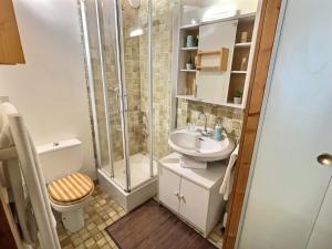 Studio mezzanine à Val dIsère pour 3 pers. avec animaux & parking couvert - FR-1-411-1019