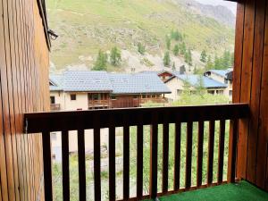 Studio mezzanine à Val dIsère pour 3 pers. avec animaux & parking couvert - FR-1-411-1019