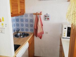 Studio confortable au Sauze avec balcon, proche pistes - FR-1-804-59