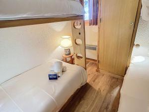 Appartement proche des pistes avec balcon, vue sur vallée - FR-1-688-105