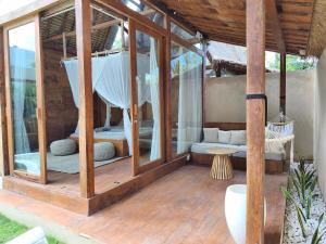 New Manggis 2, Kuta Central