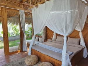 New Manggis 1, Simple Living