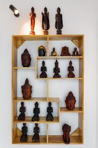 2Bdrm Salt Water Pool 15 mins drive from Center