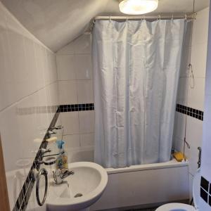 4 Norman House Leicester