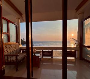 Hotel Sea View Palace - the beach hotel