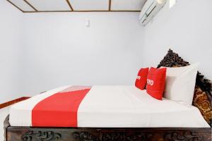 Hotel O Joglo Menoreh Resto & Homestay