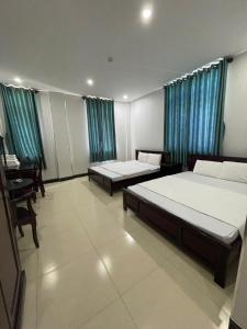 Thi Long Phụng Hotel