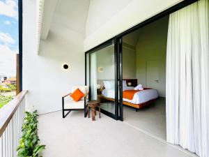 Nava Villa by Tamora