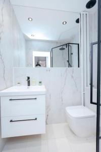 Nowy Świat 47 Central Stay Warsaw by Solarento