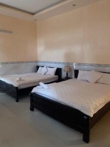 Thi Long Phụng Hotel