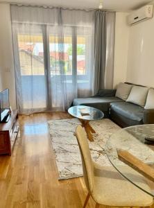 Riverside Park Apartment near City Center
