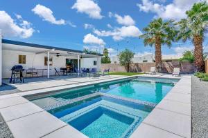 Casa de Oro-pool, near Joshua tree, Hiking