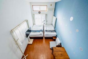 Opening January 2026 Just a five minute walk from Tabata Station on the Yamanote Line with direct access to Ikebukuro Shinjuku Shibuya and Ueno Comfortably sleeps 3 accommodates up to five guests