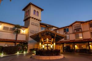 DoubleTree by Hilton Campbell - Pruneyard Plaza