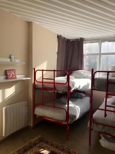 Apartamento edificio europa zona media 8 pax View