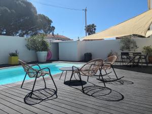 Maison avec piscine, House with a pool