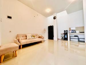 Cozy 2BR House di Regency One Eastpoint, East Surabaya by Le Ciel Hospitality