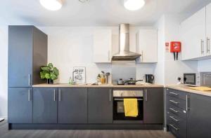 Student Only Premium Ensuite at Sterling Court near Wembley Park, Lakeside Way