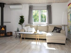 6 person holiday home in Væggerløse