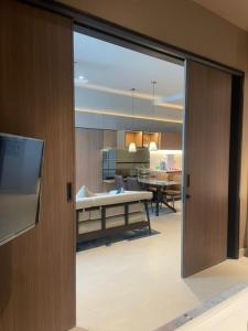 Luxury Executive Suite Antara by Enigma 2BR with Bathtub Lvl 5