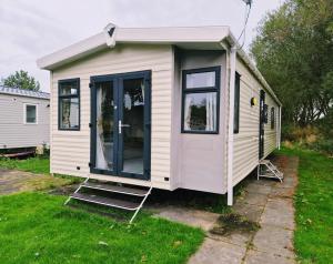 Sylvias Sunrise Caravan Skegness Southview