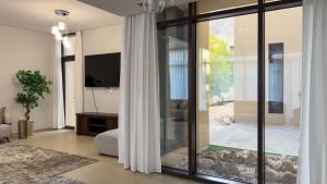 Oasis Villas at Muscat Bay, Jumeirah Beach