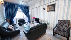 Beachfront Bliss Sea View Glory Beach PD Homestay