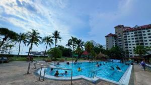 Beachfront Bliss Sea View Glory Beach PD Homestay