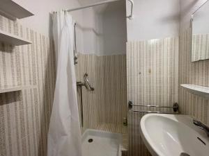 Studio moderne avec terrasse et parking à Banyuls-sur-Mer - FR-1-309-44