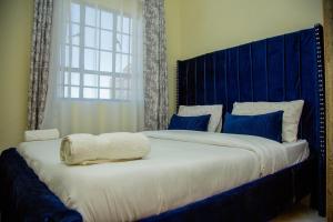 Tiny Haven Executive One Bedroom with WI-FI
