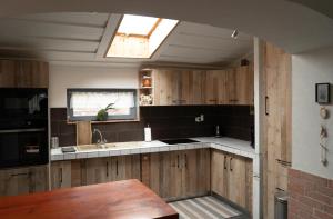 Pocsi Szoba Vendeghaz Mariapocs