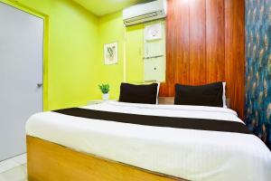 Hotel O A K Residency