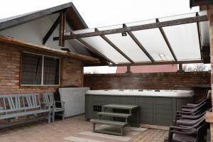 Pocsi Szoba Vendeghaz Mariapocs