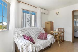 Apartamento con piscina compartida cerca del centro