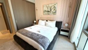 Boulevard Sea View Luxury 1 BR Next Dubai Mall