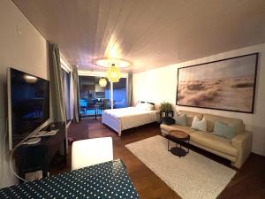 Luxury Studio, Hillside View in Mettau,