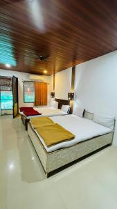 Hillton resort matheran near rugby hotel right side niche