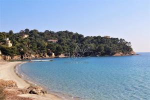 Maison pour 8 personnes classée 3 étoiles avec 2 terrasses vue mer au Canadel