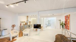 Spacious loft near City Centre, Luce CasaMia