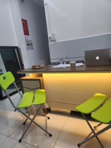 MEME HOME & TRAVEL One