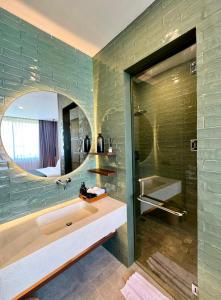 Luxury Seseh Suite - Rice field View