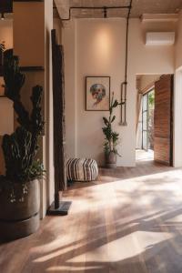 Visconti Canggu House Luxury Tropical Pool Villa