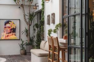 Visconti Canggu House Luxury Tropical Pool Villa